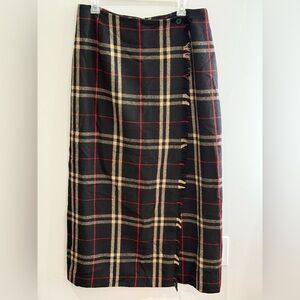 Michele 12 Plaid 20% Wool Wrap Black and Red Women's Skirt w Fringe 230